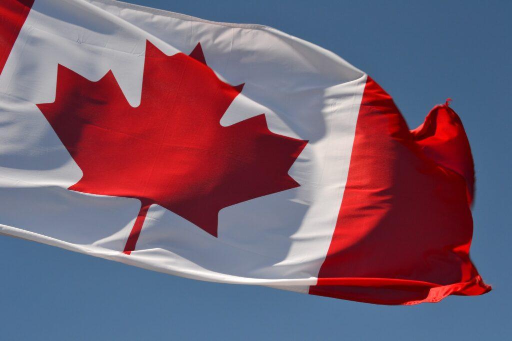 Canadienii au aprins torța olimpică (sau politică?!)