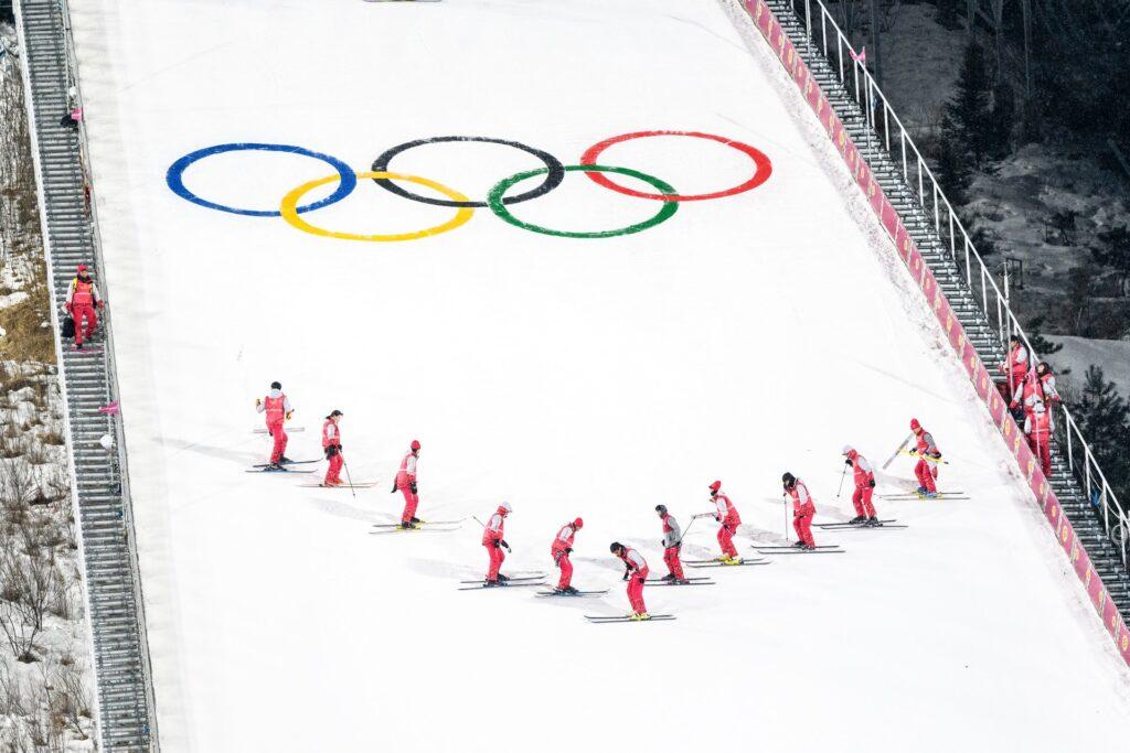 Ce urmează după Jocurile Olimpice de Iarnă? Jocurile Politice de Primăvară!