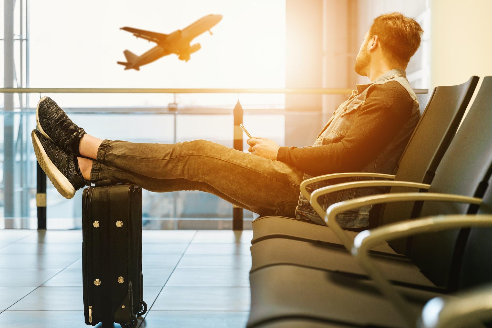 Lumea nu-i ca lumea: Senatul vrea dreptul la vot de la 16 ani; Blue Air ne lasă cu ochii-n aer; nemții se pregătesc de ce e mai rău...